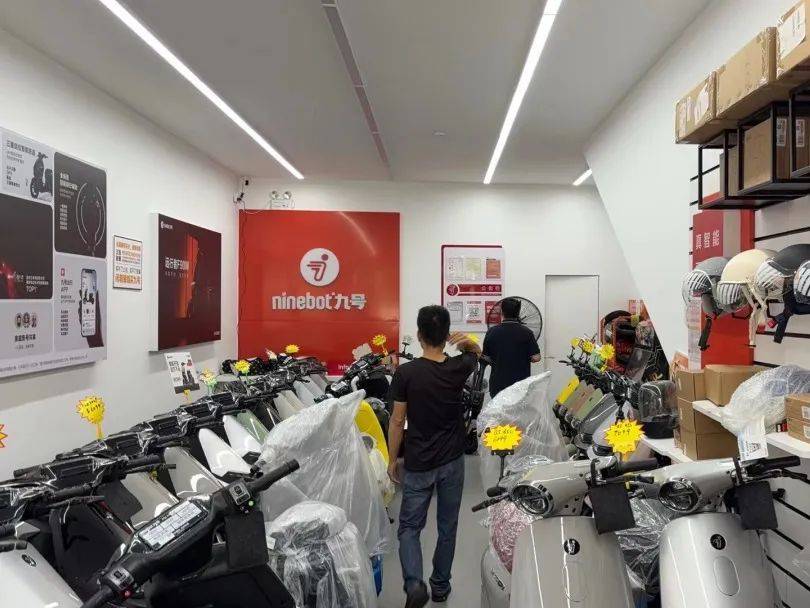护航“百千万工程” | 大朗社区开展电动车经营场所消防安全隐患排查整治工作