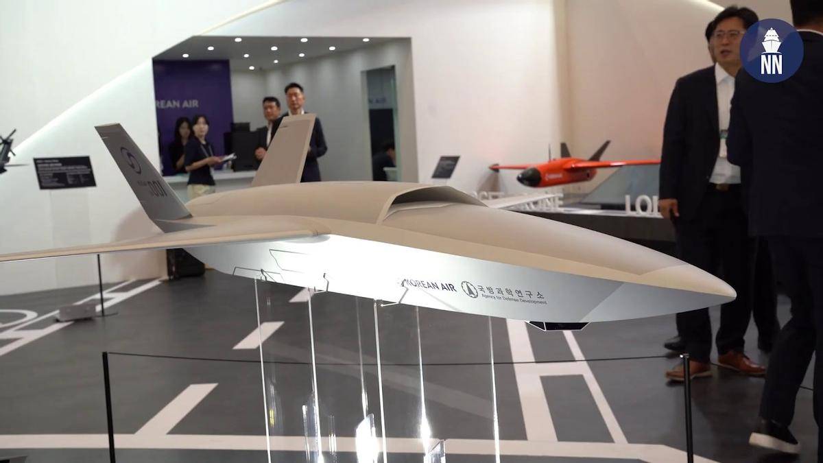 福建舰刚服役不久，韩国就迫不及待了，发布4.5万吨电弹小航母方案！技术差距成摆设