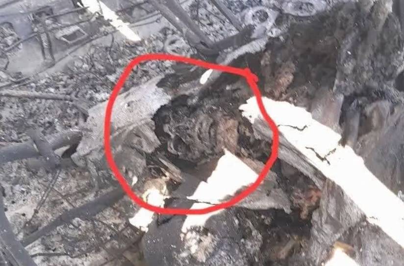 美军C-130运输机残骸中一名士兵遗体被发现，飞机被炸毁地点成打卡点