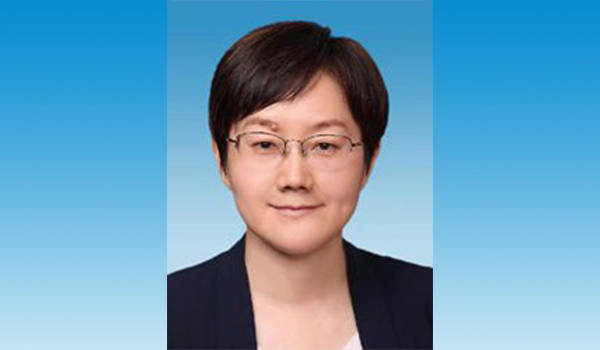 张莹卸任江西省副省长